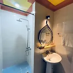 Na Nue Hotel